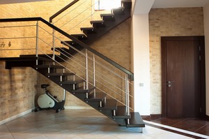 Особенности установки лестницы