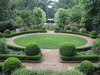 Английский сад на личей территории